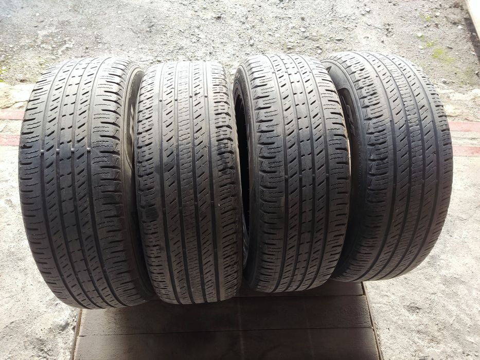 Продається комплект літньої гуми  kumho 225 60 17