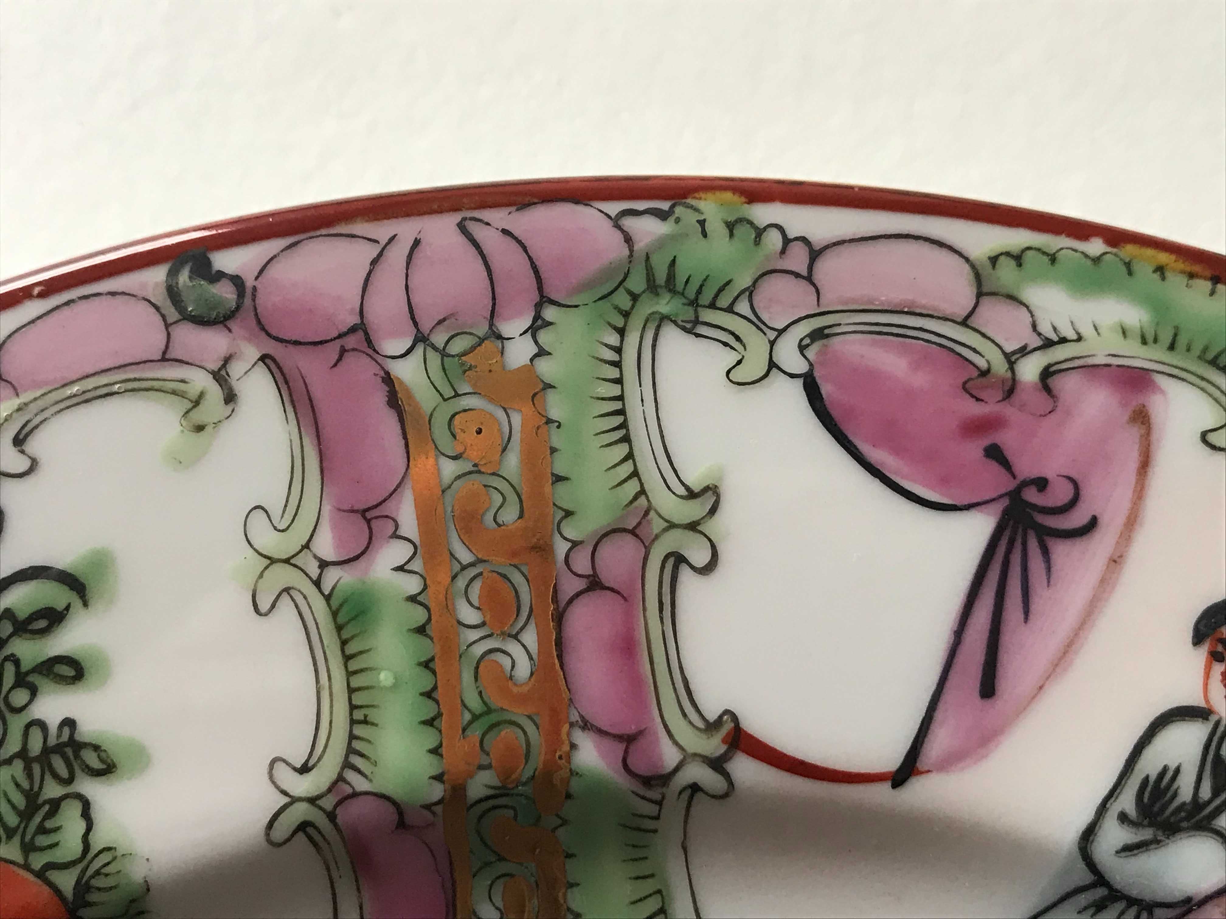 Prato de Porcelana Chinesa - Motivos Pessoas