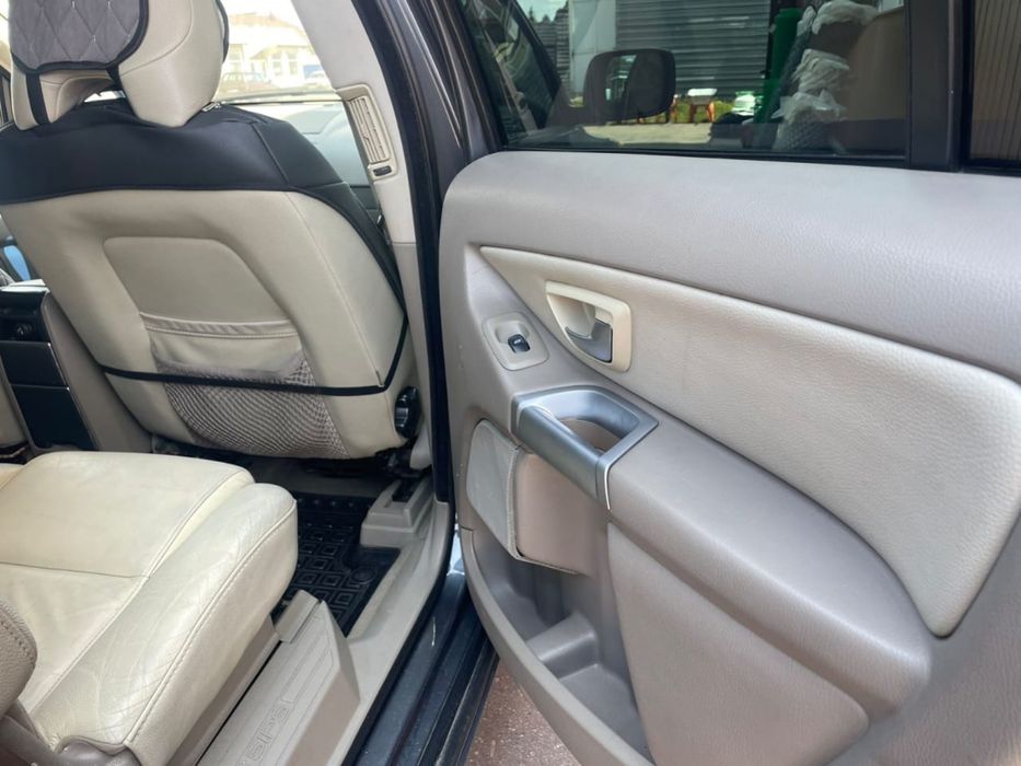 Volvo XC-90, 2.4D, 6-мех.