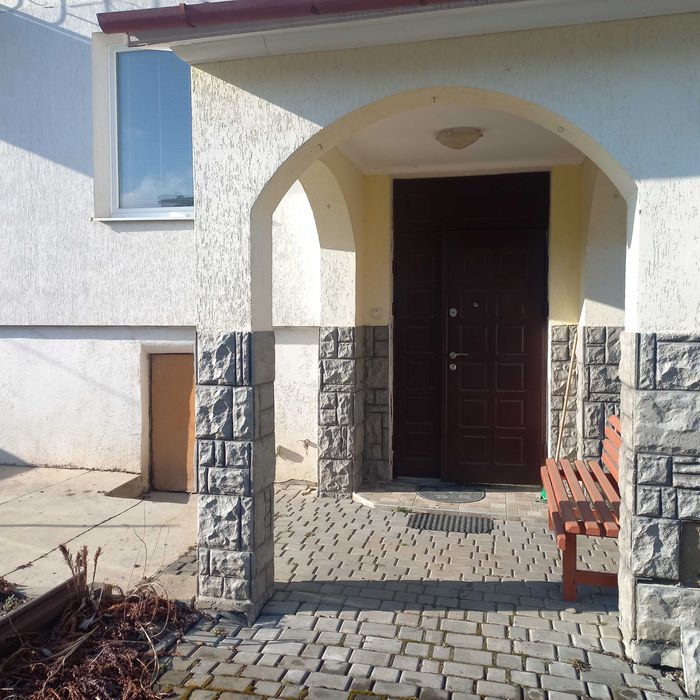 Продам частину будинку м.Самбір