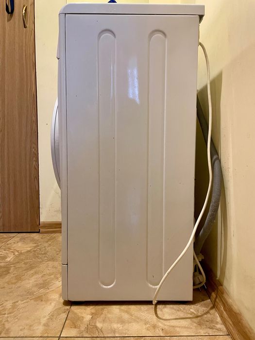 Пральна машина Indesit Water Balance IWSB 51051 UA