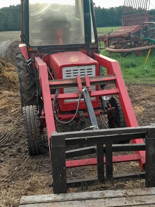 Sprzedam ciągnik władimirec t25 z turem