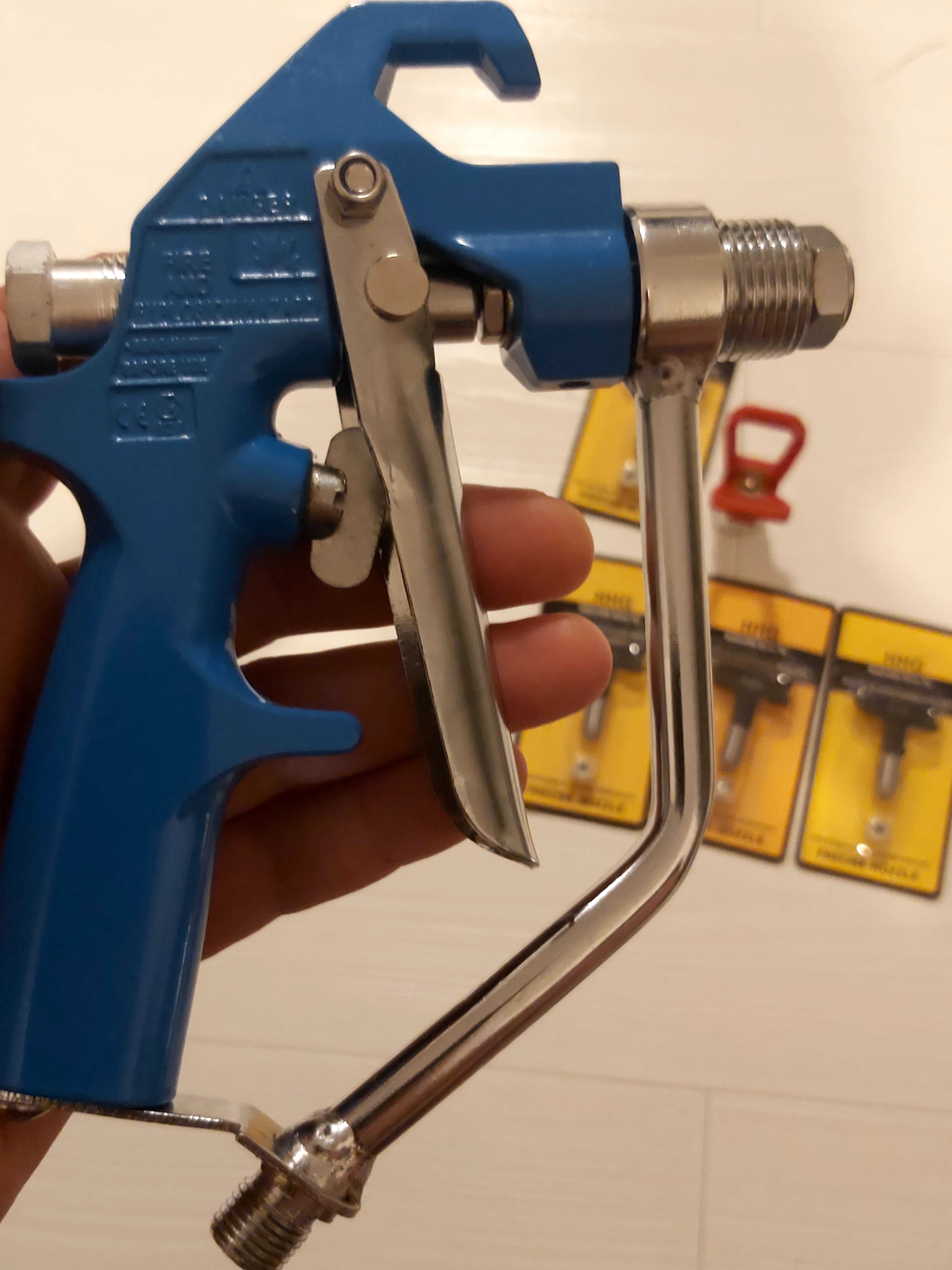 Pistolet do agregatu malarsko -szpachlarskiego Graco,Cobra inne  1/4 3
