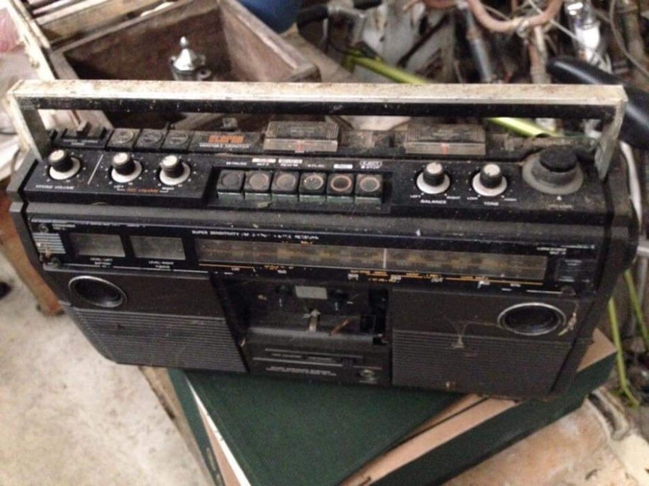 Rádio antigo k7