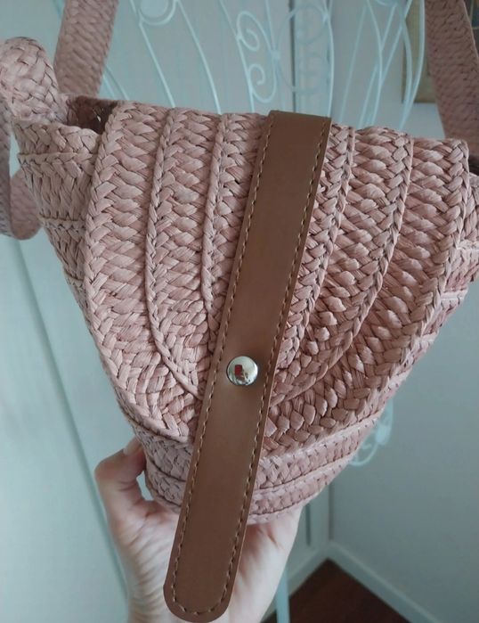 Bolsa de palha | tiracolo | rosa damasco | fecho mola | Nova