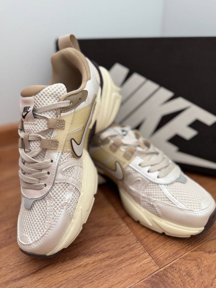 Кросівки Nike V2K Run Кроссовки Найк v2k run жіночі літні