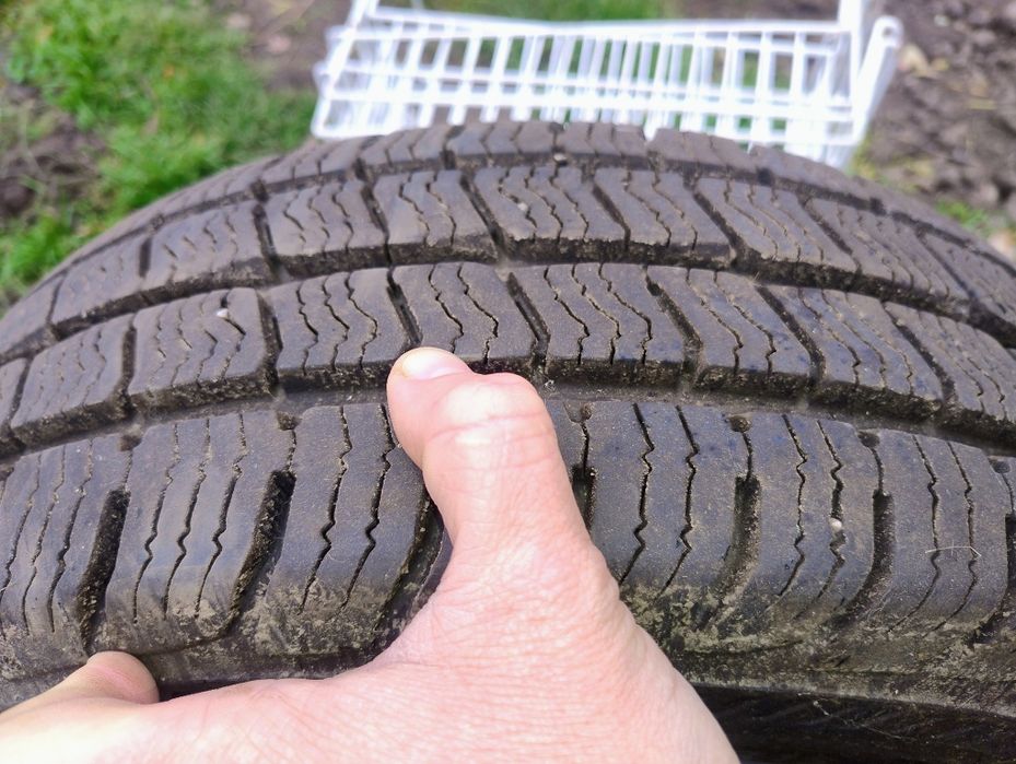 Продам Гуму Barum 195/70r15C