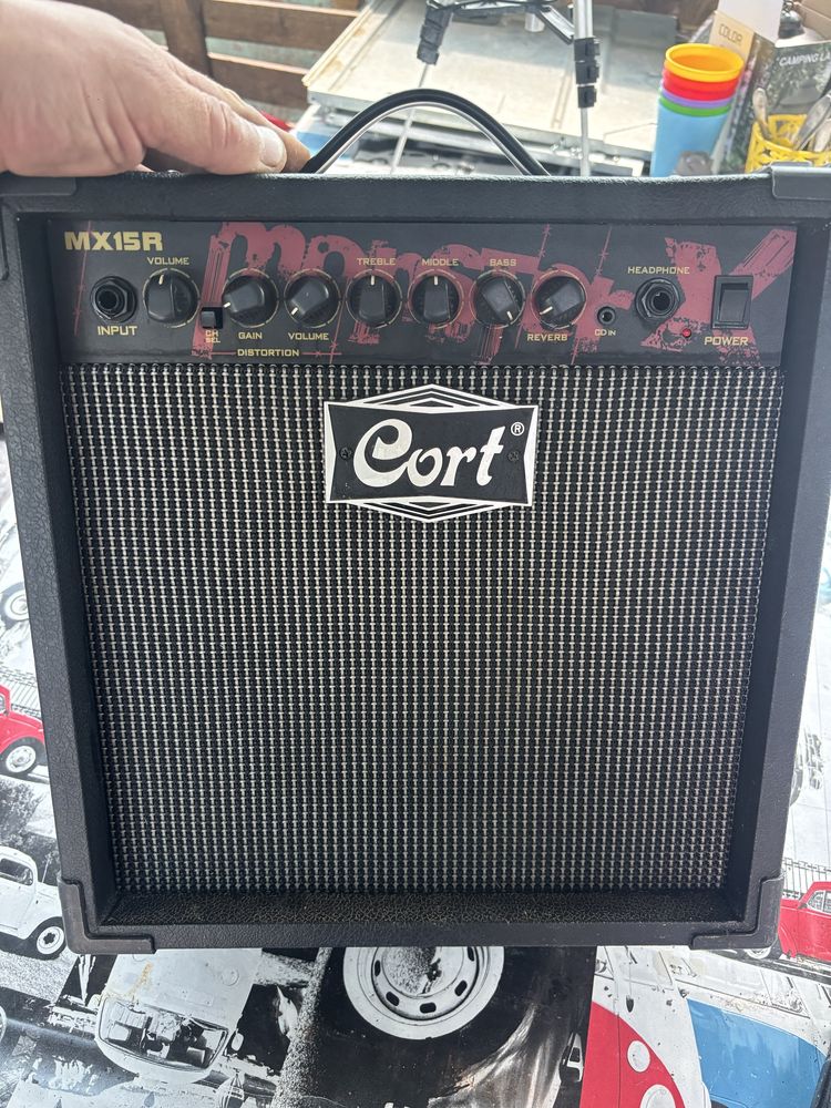 Продам комбик cort mx15r