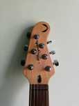 Guitarra Dean Playmate (inclui amplificador)