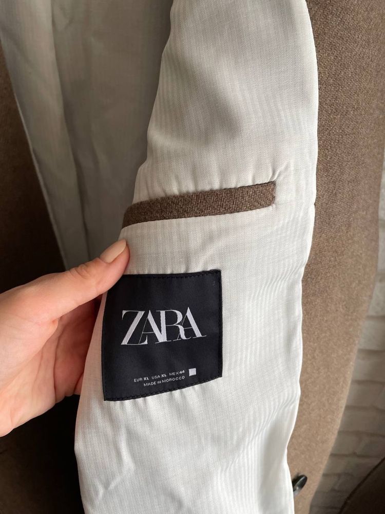 Чоловіче шерстяне пальто Zara