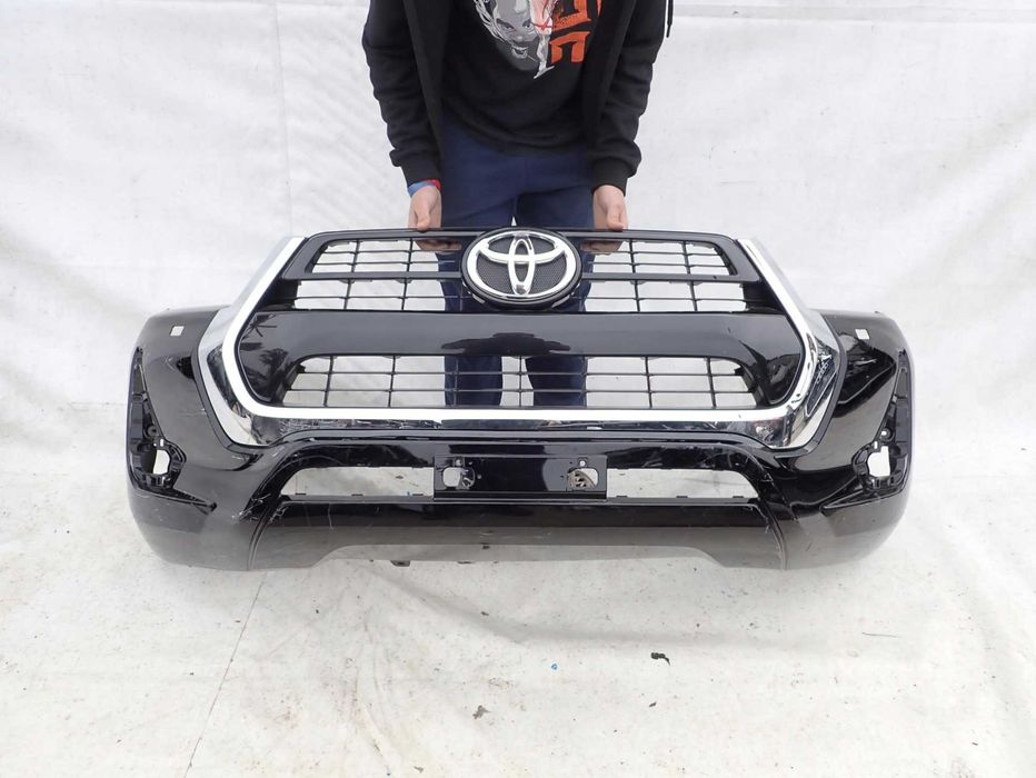 Разборка HILUX toyota Хайлюкс Хайлакс бампер передній Хилюкс