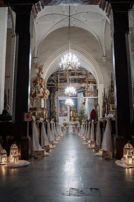 JEDEN DZIEŃ dekoracja kościoła ślub wesele tiul woal lampion