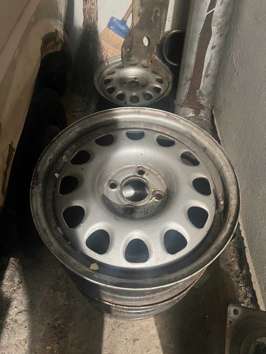 Felgi stalowe tzw. SERDUSZKA R15 15" 4x100 Golf II III GtI