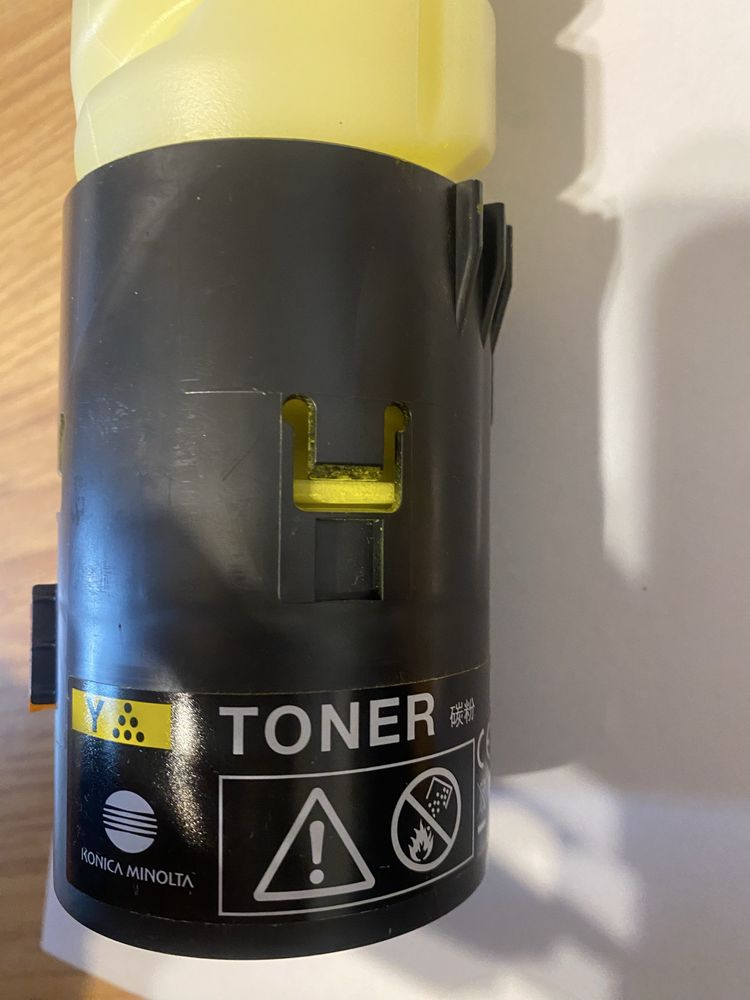 Toner yellow nowy