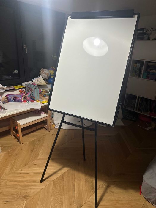Flipchart Na Trójnogu - Tablica magnetyczna wymiary 70x100)