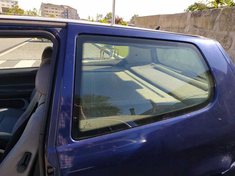 VW Polo 1.7 SDI Comercial de 1999 confiável e prático com duas portas