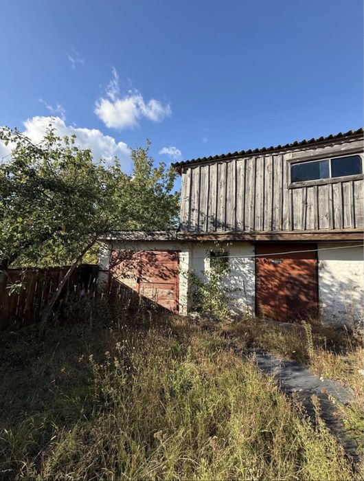 с. Сновʼянка. Продаж будинку з землею в Чернігівському районі.