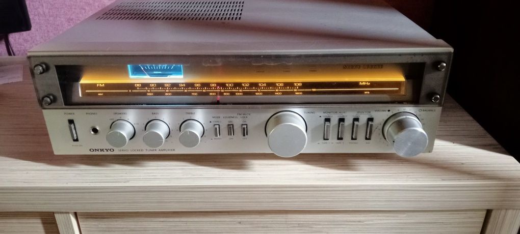 Amplituner stereo Onkyo TX-2000 Vintage