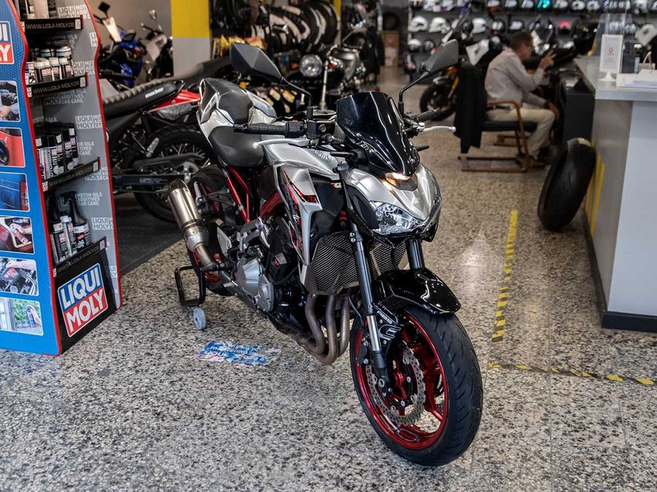 Kawasaki Z 900 Modelo performance Irrepreensível