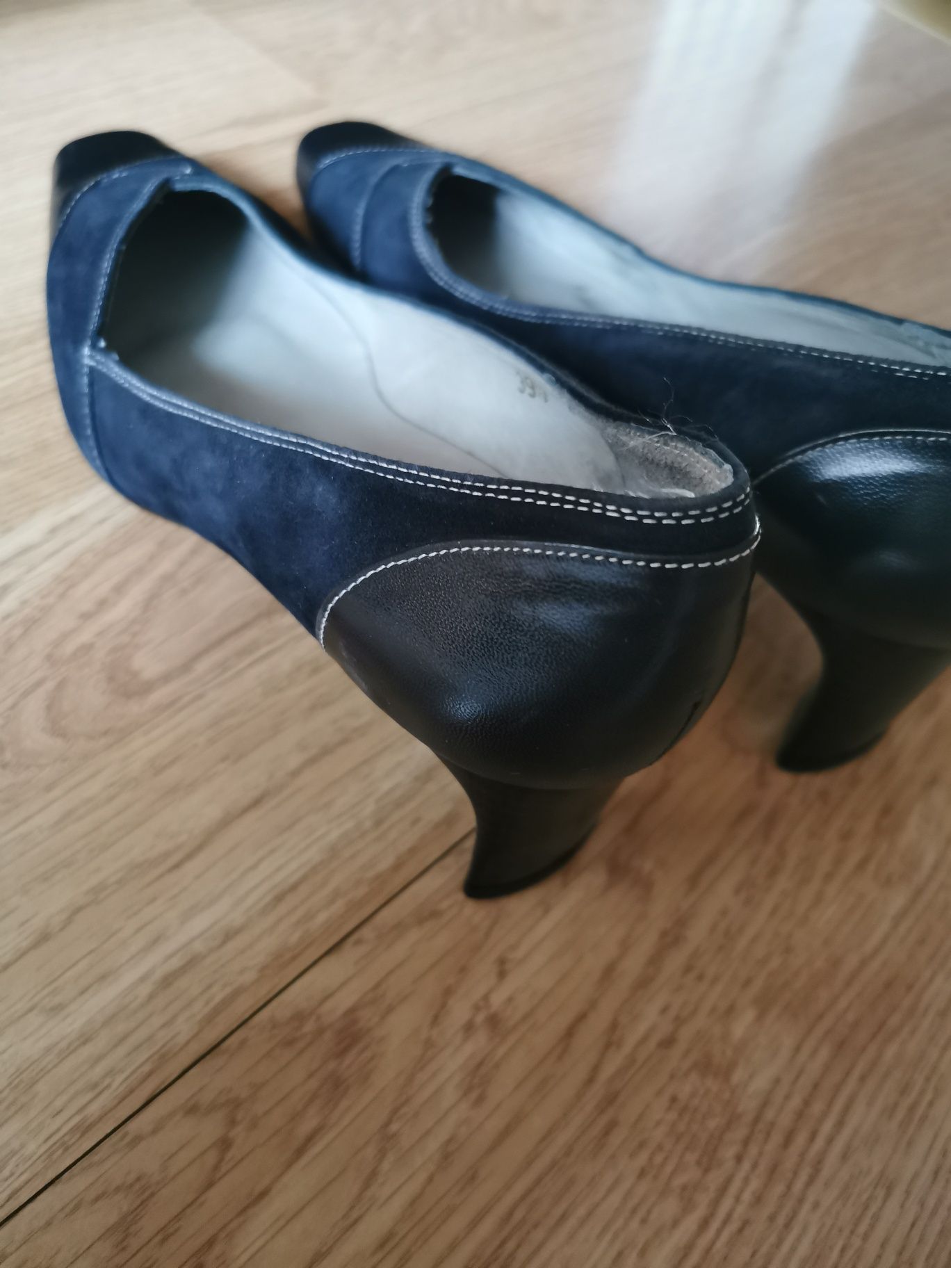 Buty, półbuty, czółenka skóra naturalna r. 39,5