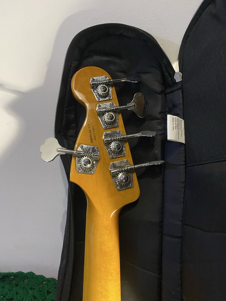 Fender Modern Player Jazz Bass V Satin 5 cordas com saco original