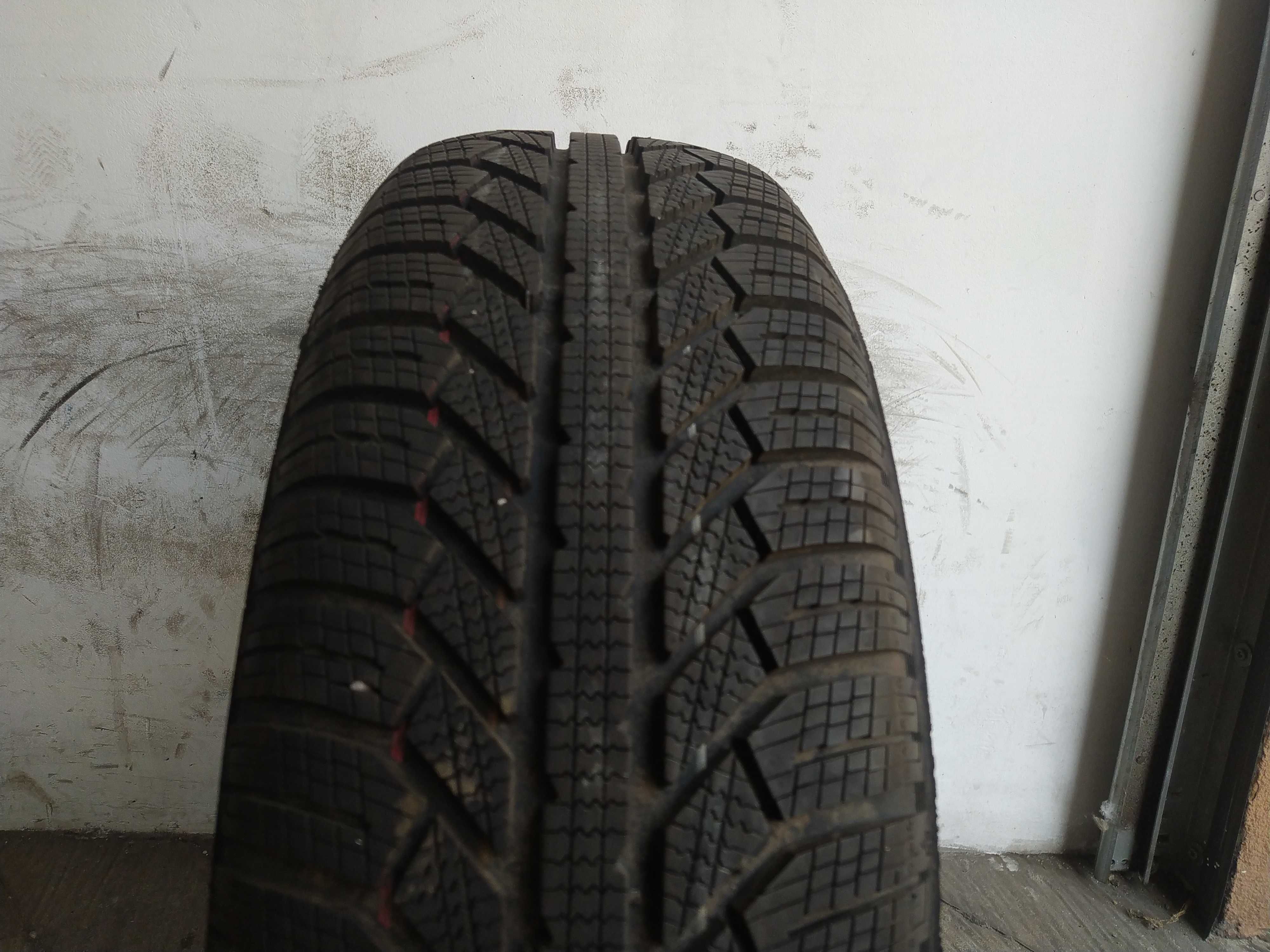 1x215/65R17 Semperit Master-Grip 2, 2020 rok, bieżnik 8,8mm, 99H