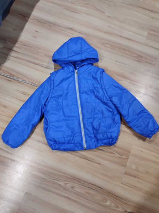 Куртка -трансформер,тепла осінь- весна. Як нова. 116 см