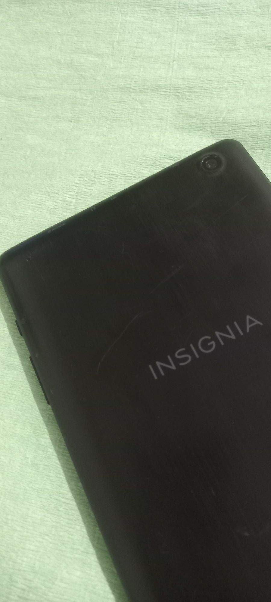 Insignia NS-P08A7100  неробочий