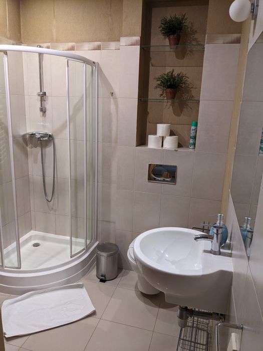 Szpitalna / Florianska 1BR 37m2 quiet lift Wifi 300Mb NO COMMISION