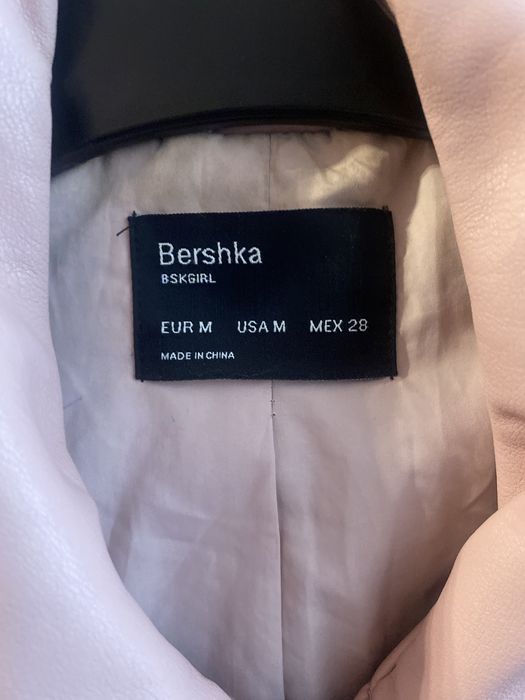шкіряна куртка Bershka