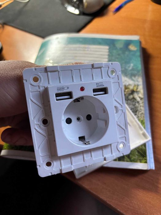 Юсб розетка 2 порта usb