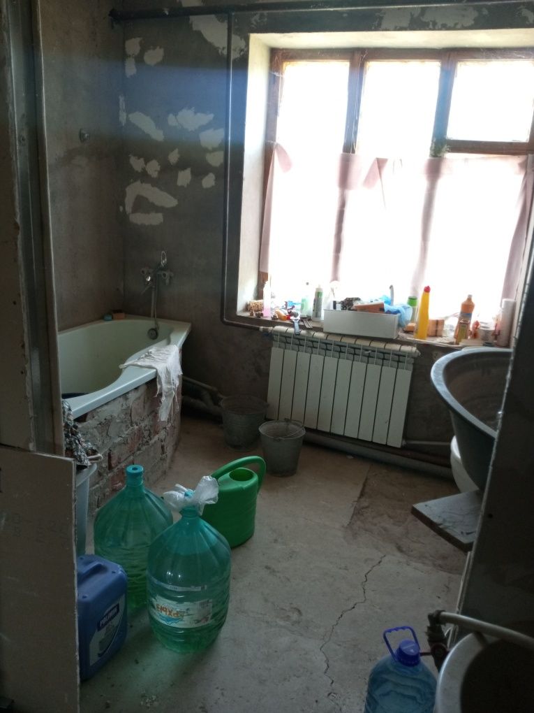 Дом в селі,подалі від суєти