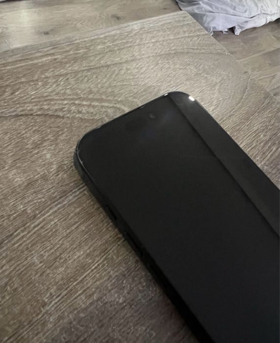 Продам IPhone 16 pro