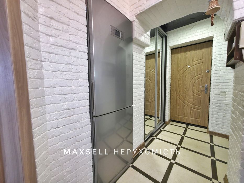 Продам 2-кімнатну квартиру на Харківській в районі Мануфактури