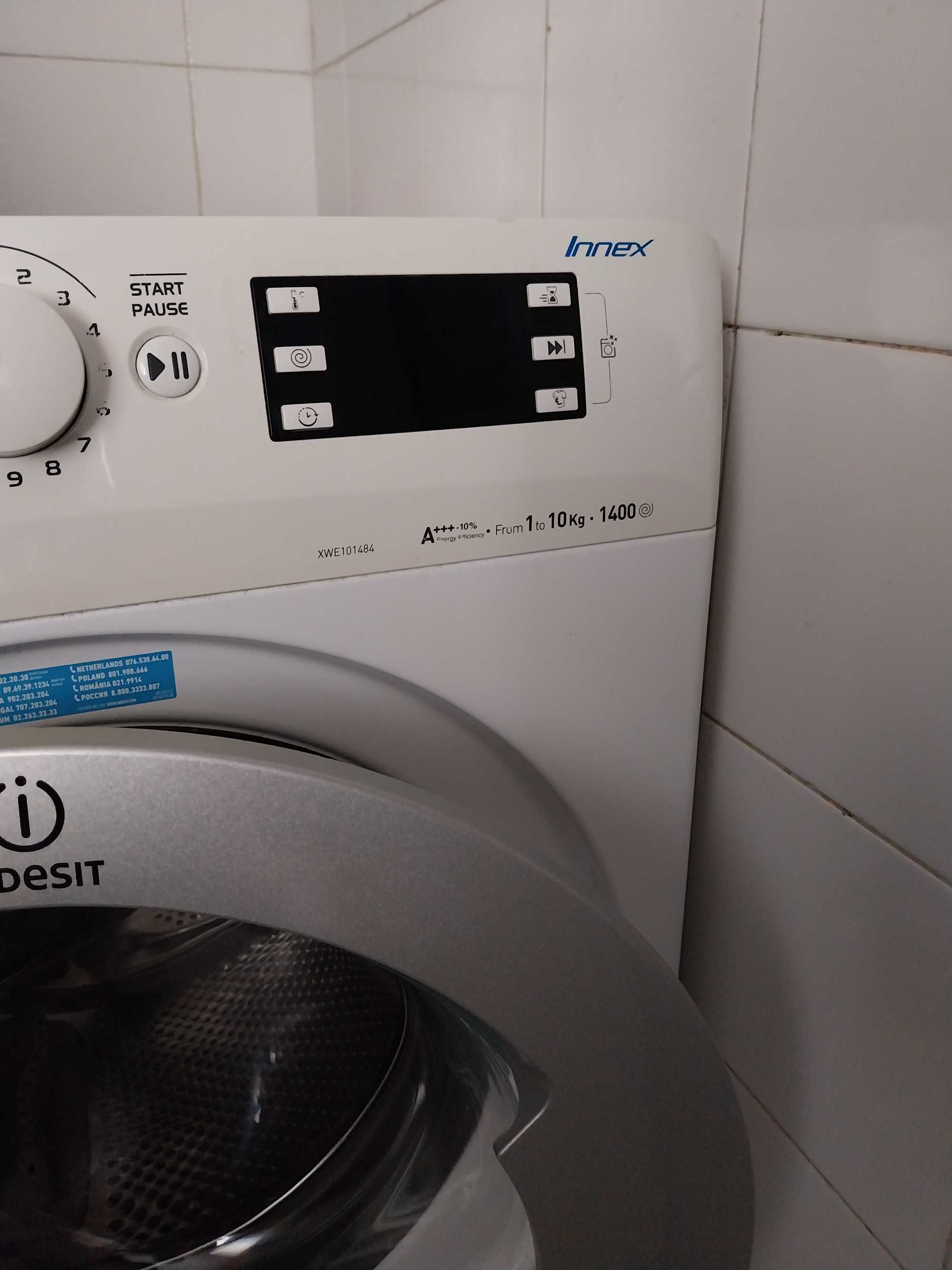 Vendo máquina lavar roupa indesit,10kg.