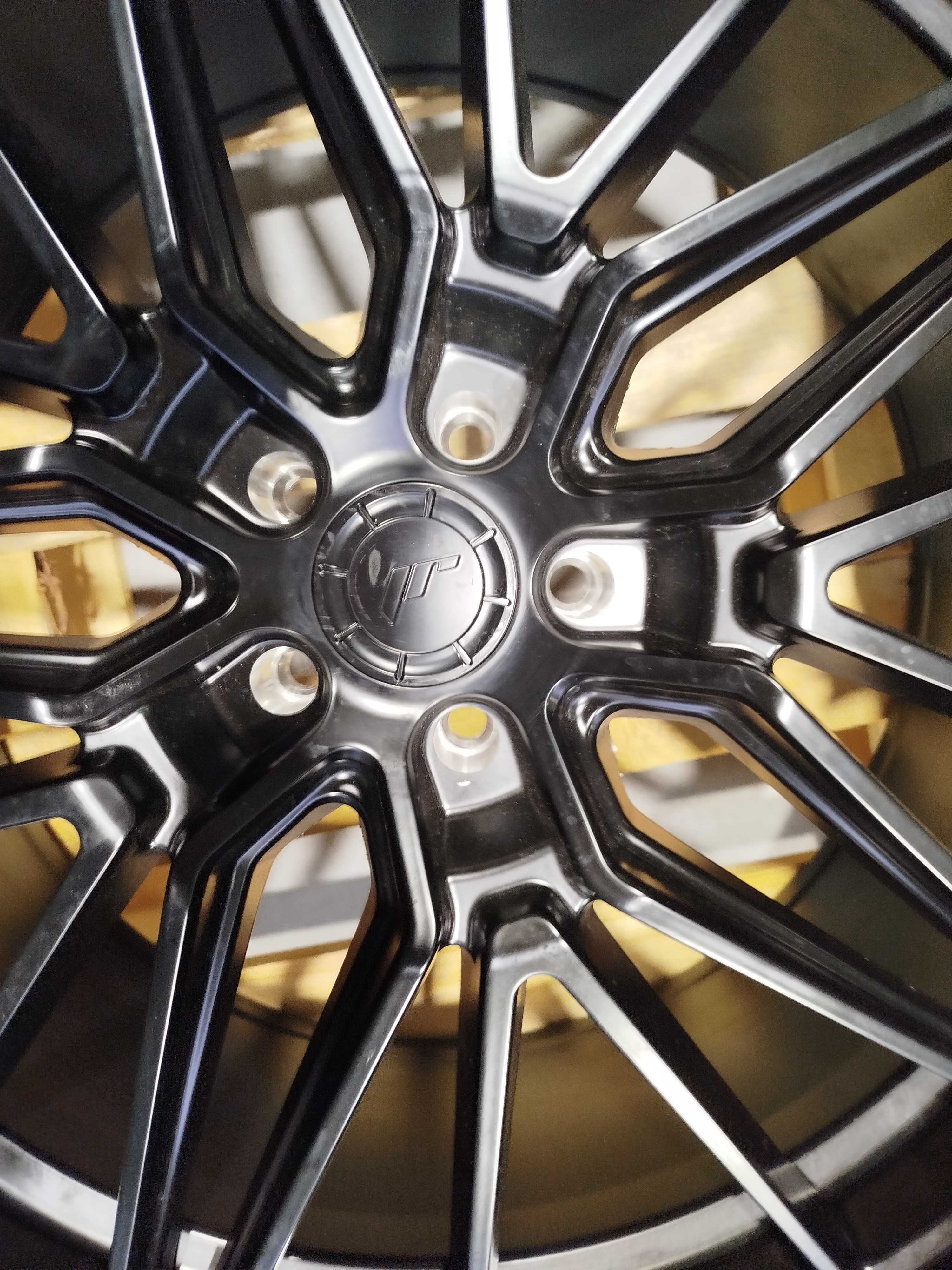 OUTLET! Felgi Japan Racing JR38 21x9 + 21x9,5 ET35 5x112 Matt Black