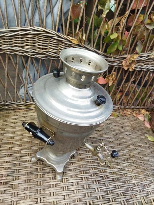 Продам самовар,  электро чайник .