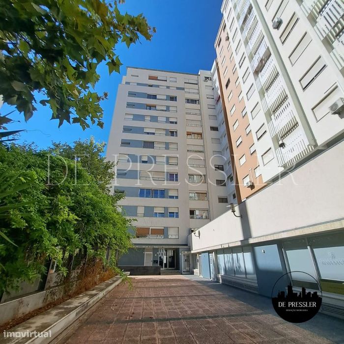 Lisboa, Parque das Nacoes - Excelente imóvel com 2 quartos e garagem