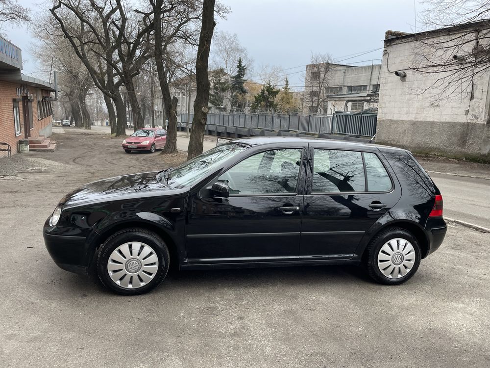 Продам Volkswagen Golf