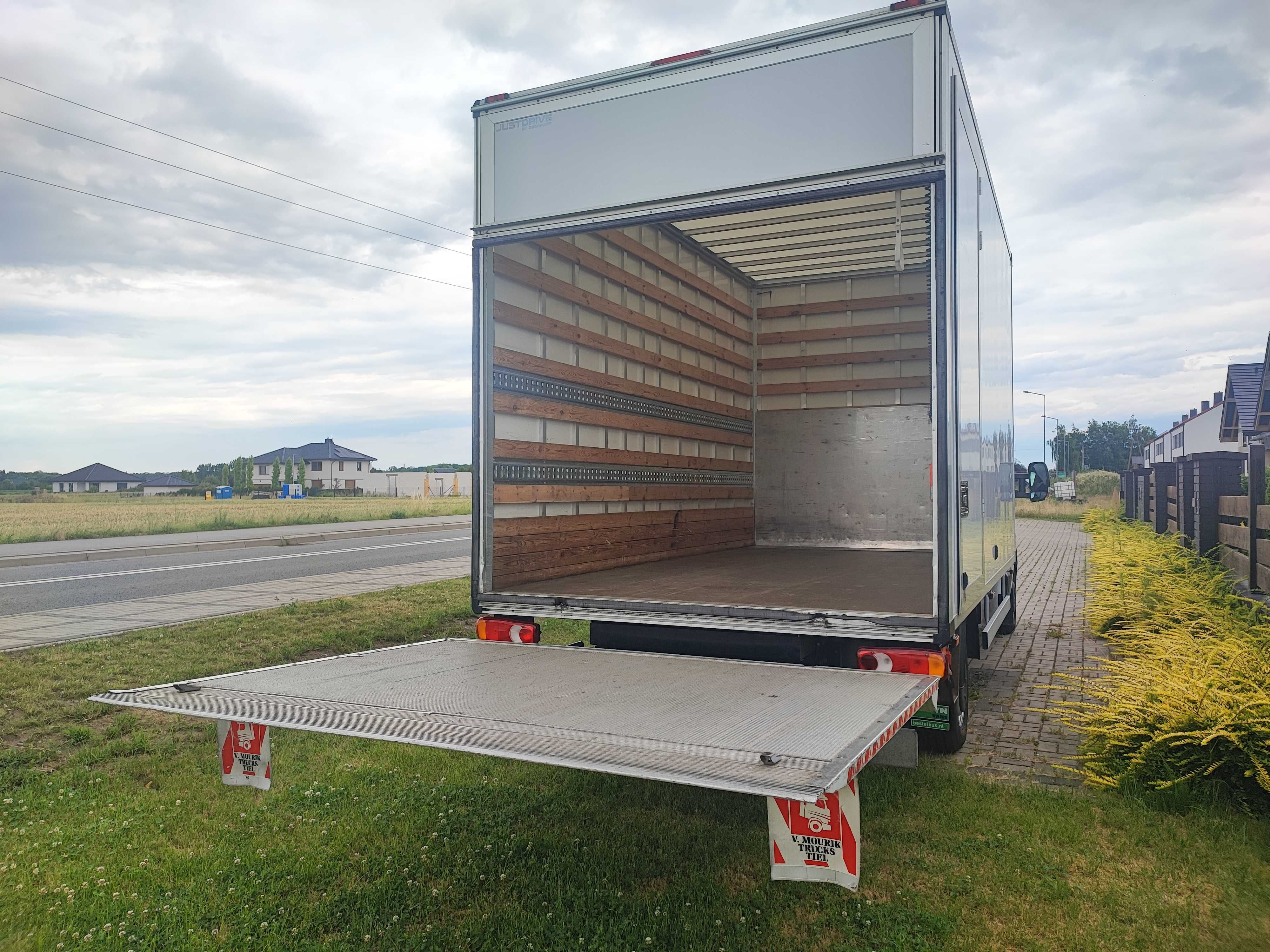 Wynajmę auto dostawcze, bus z windą 1000kg Renault Master 2021 3.5t