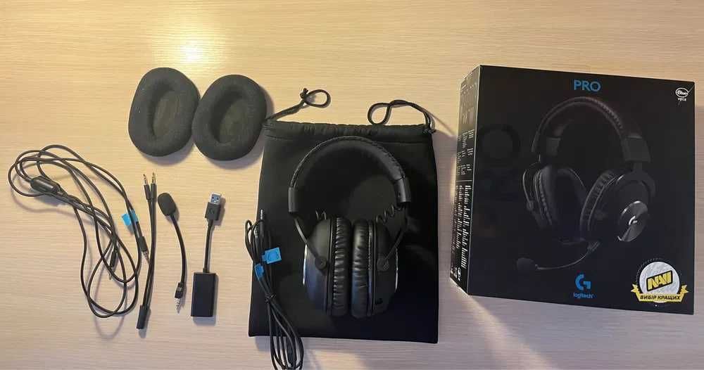 Навушники Logitech G Pro