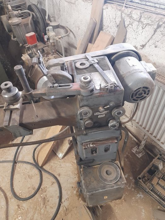 Ostrzalka do pił zamiana na posuw rolkowy