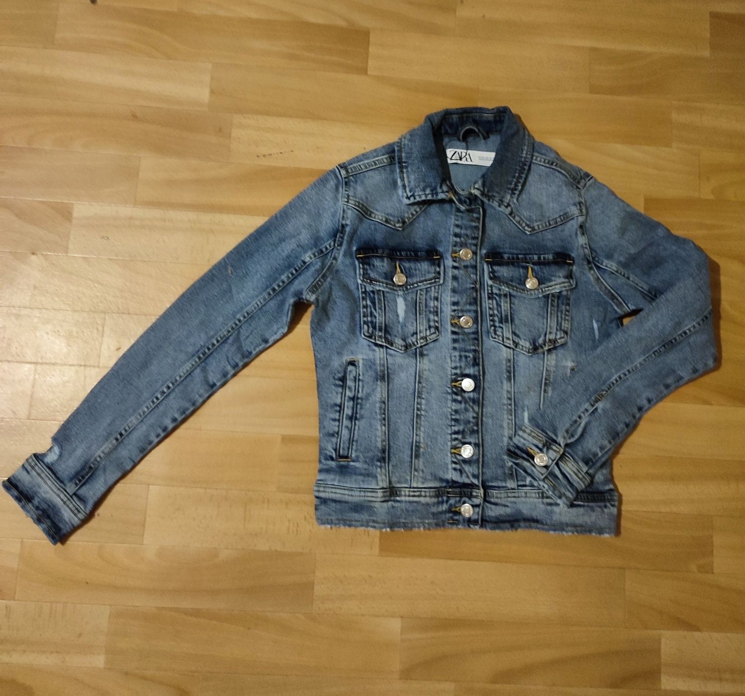 Джинсовая куртка Zara весна - осень для девочки подростка р 158