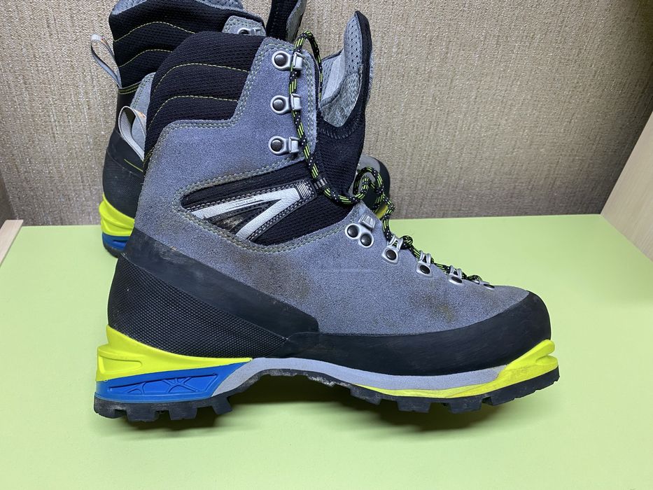 Взуття черевики Garmont Mountain Guide Pro GTX