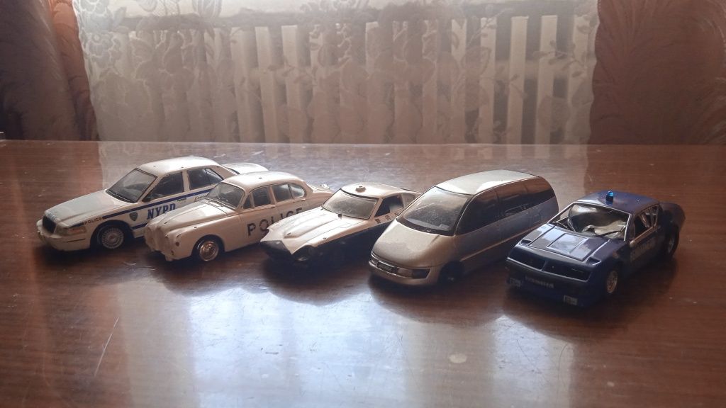 Модели от фирмы велли.