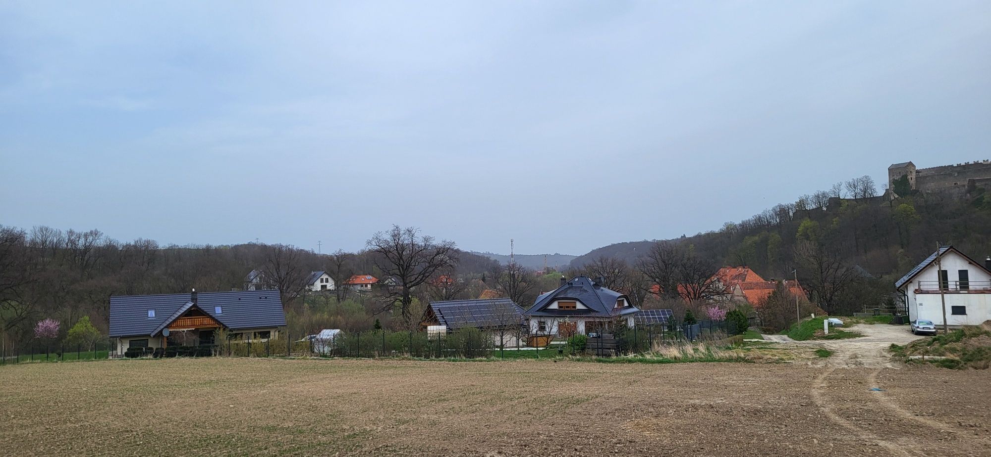 Działka budowlana 10 arów.  Uzbrojona!!!