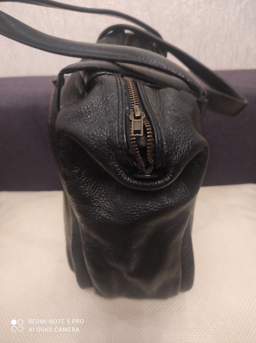 Жіноча сумка з натуральної шкіри фірми "RIPANI "