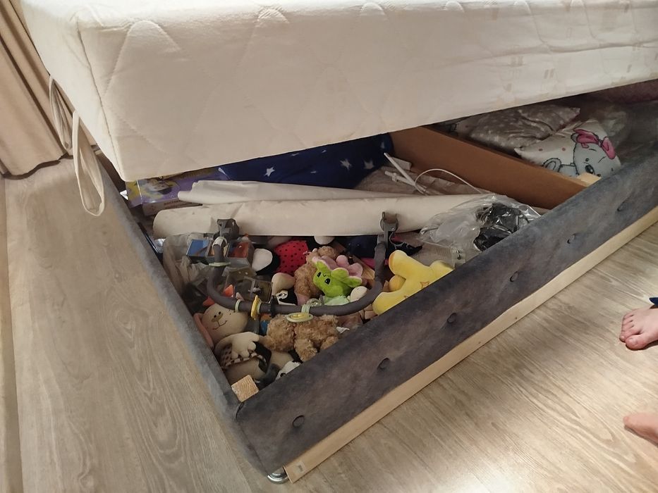 Продам кровать двоспальна