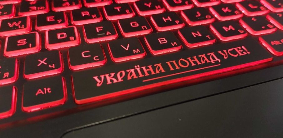 Лазерне гравіювання клавіатури / лазерная гравировка клавиатури