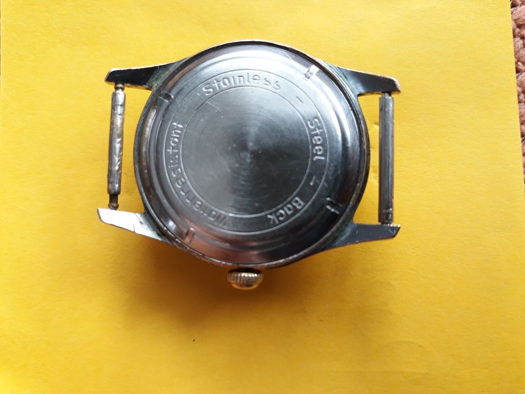 Zegarek męski - brak nazwy 16j.33,30mm. ZSRR, sprawny.